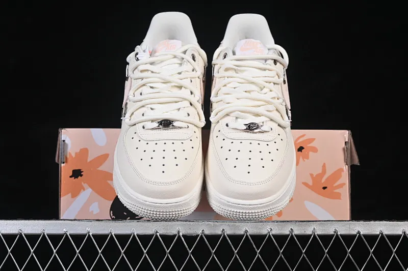 All categories Nk Air Force 1 Air Force series Nk Air Force 1 Low Air Force low-top Nike Air Force 1'07 Low Valentine's Day limited Air Force 1 low-top casual sneakers FV8110-181